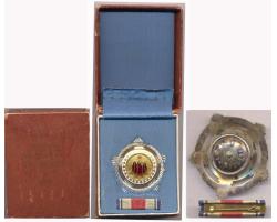 G11146 - Order of Brotherhood and unity with silver wreath (2) 1