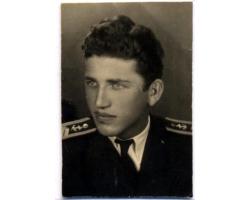 J42802 - Smaller photo of a naval lieutenant of the 1st class 1